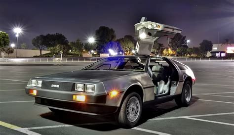 DeLorean .